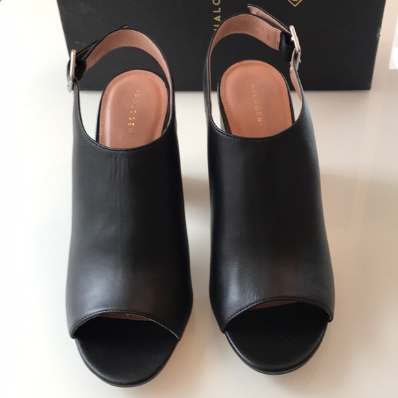 NWB Halogen “Hadina Lea” open toe leather sandals! - Picture 3 of 7